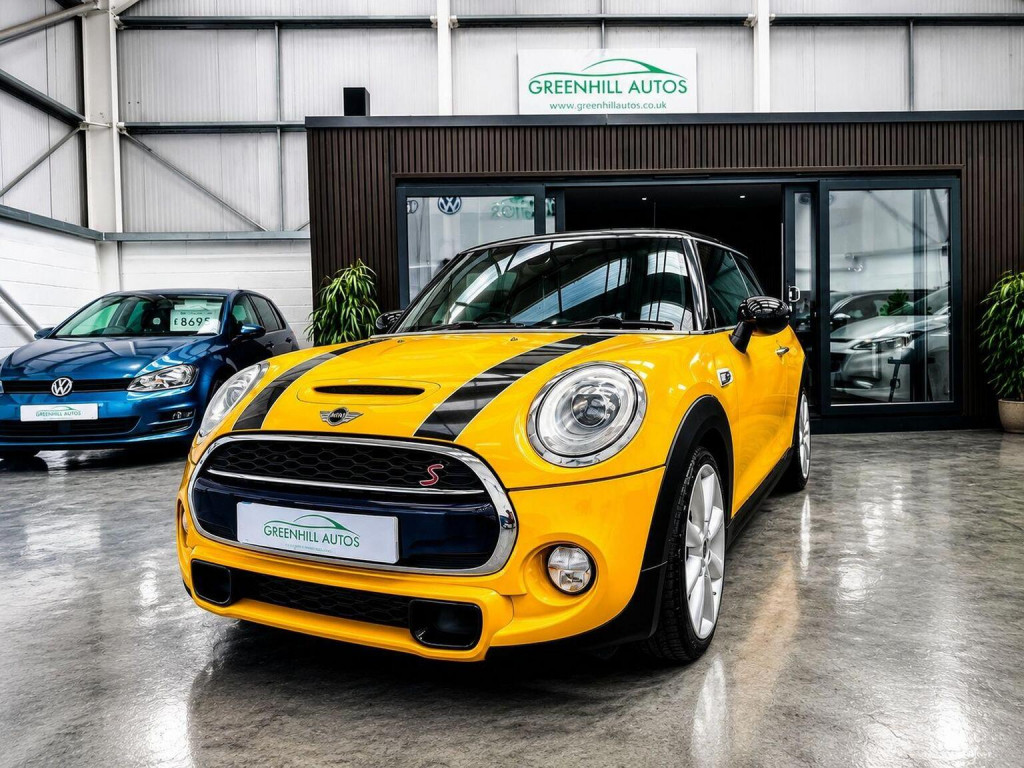 2014 MINI HATCH